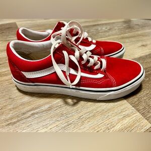 Women’s red vans in good condition. Size 7.5